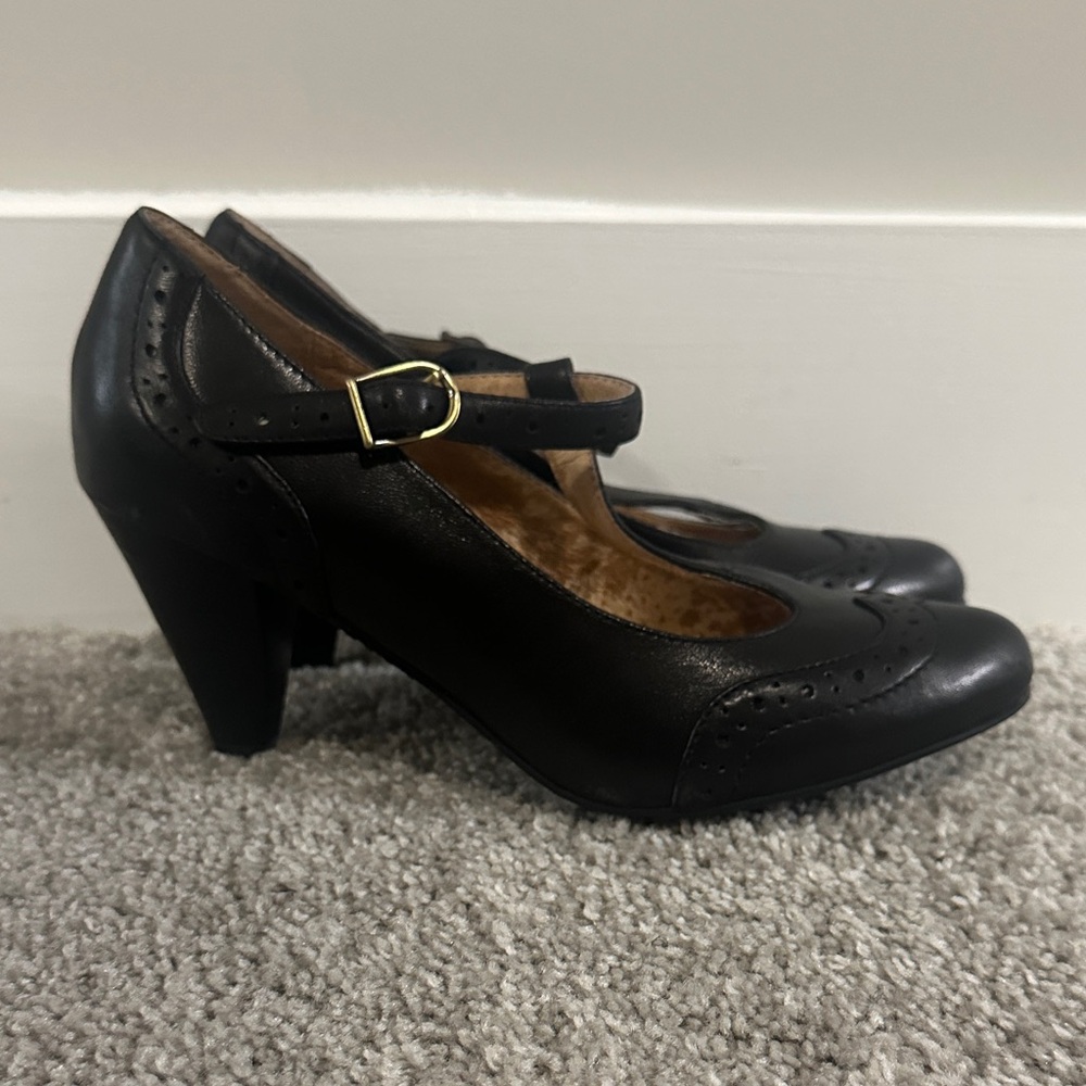 Chocolat Blu Black T-Strap Heels
